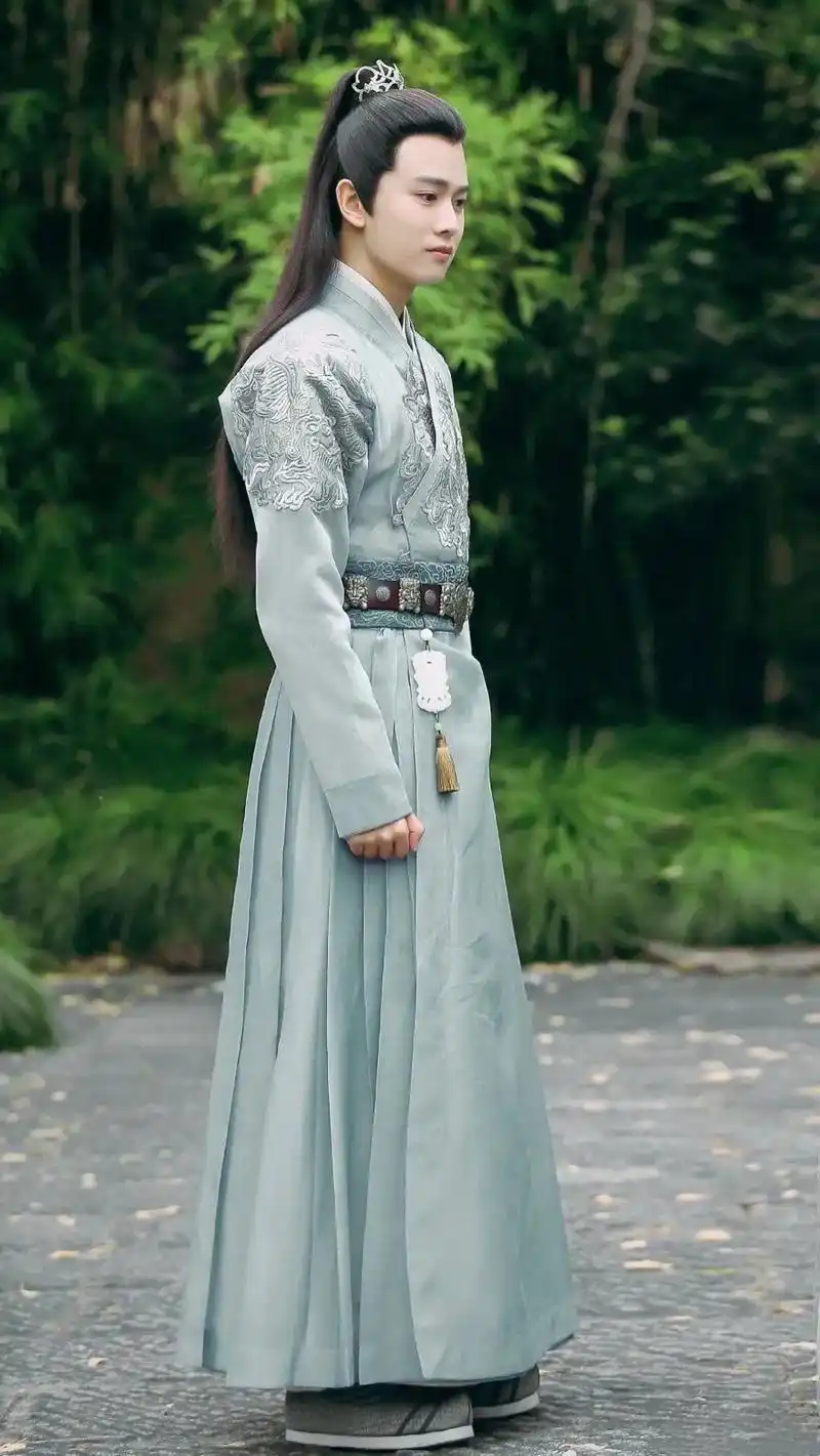 是谁的dna动了我不说.#任嘉伦 #锦衣之下 #古风 - 抖音