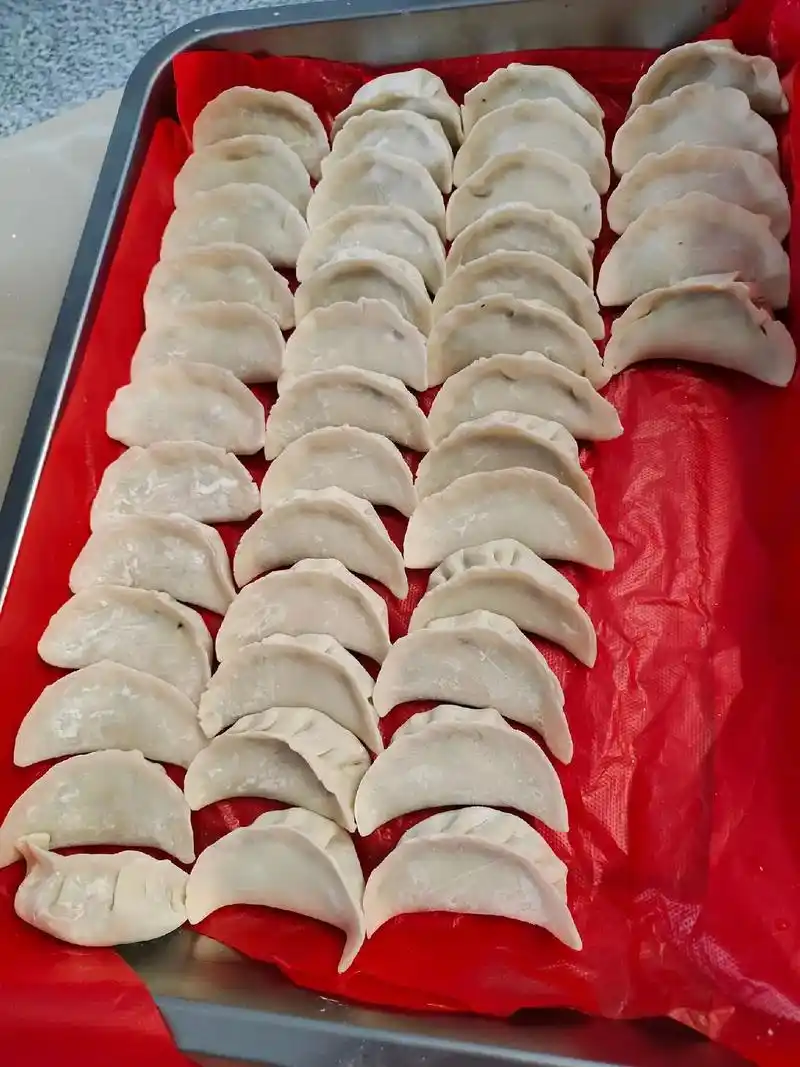 手工水饺 #新鲜食材让您吃得放心 #普通的饭菜都是家的味道 #吃饺子是