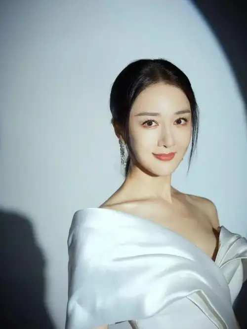 北方有佳人,绝世而独立.看看辽宁走出来的女明星,你能认识几位