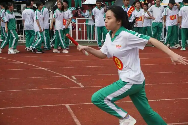 嘉积中学103周年校庆暨52体育运动会