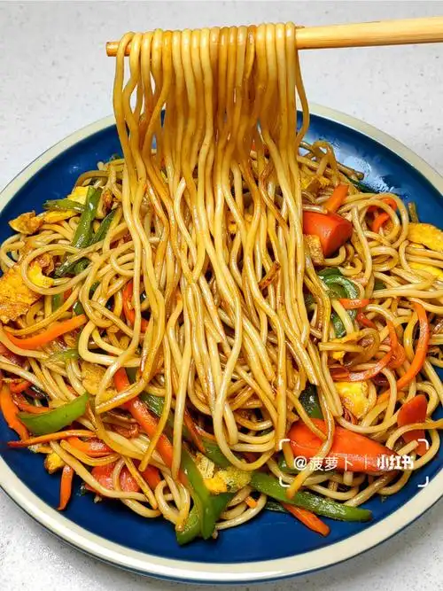 教老公做饭day4310分钟搞鸡蛋火腿炒面