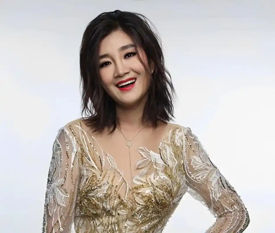 降央卓玛被问到婆媳关系如此和谐的秘诀.降央卓玛说:"这很简单.