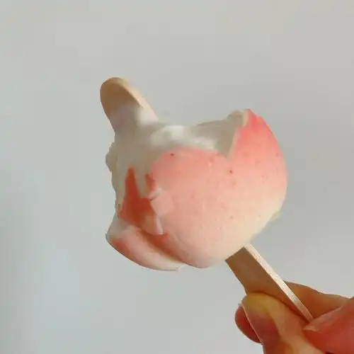 桃子雪糕