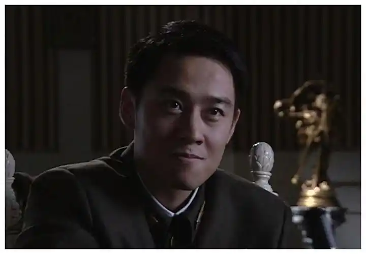 出道18年不火的他,是宁静前男友,在《隐秘而伟大》饰演王处长