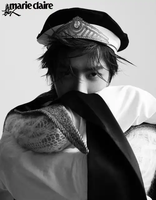 王一博 嘉人杂志