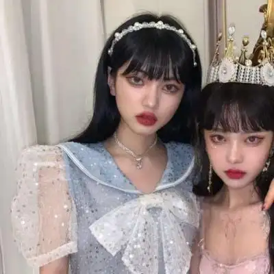 闺蜜头像小红书找滴裁了一哈