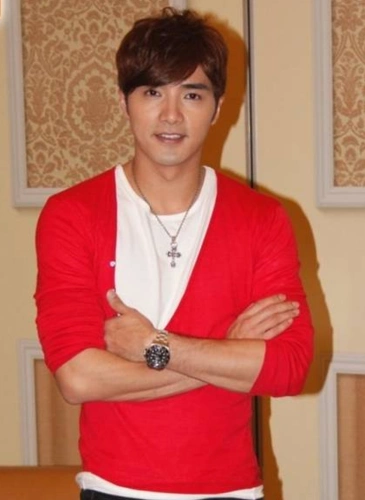 新手爸爸不易做 贺军翔照顾女儿手忙脚乱