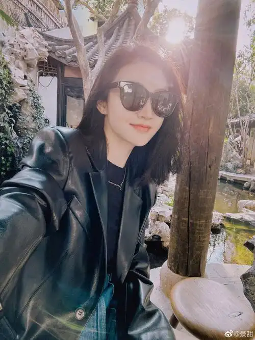 景甜的素颜照好好看呀这个皮肤状态我真的羡慕了