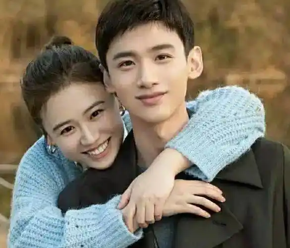 张哲轩_电影_恋情