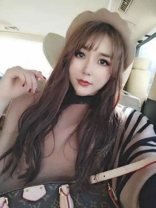 "翘臀女神"刘太阳,人称"凹凸曼"!曲线完美,她是如何保持的