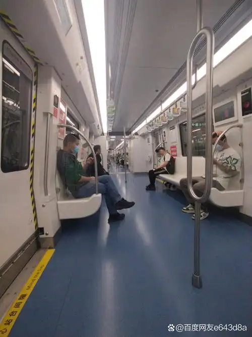 01地铁之旅,感受城市的脉搏!