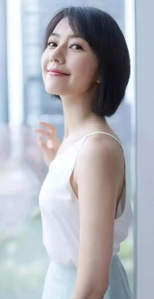 性感女神高圆圆高清写真8