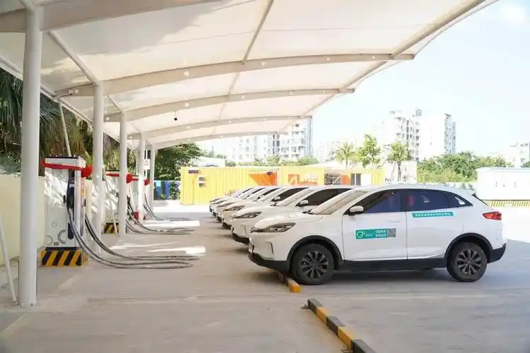 可供67台车同时充电 海南首座大型充电站投运_搜狐汽车_搜狐网