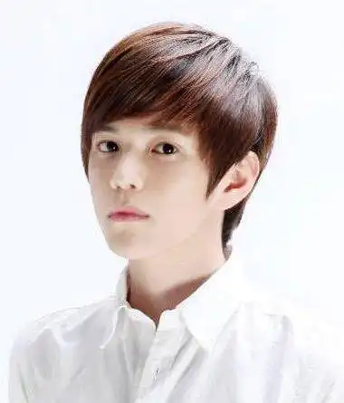 有什么合适初中男生的发型 初中学生男生时尚发型及名称