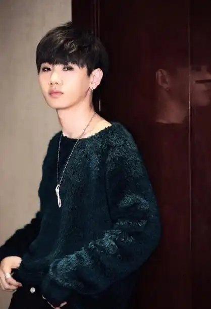 夏至未至汪苏泷帅气手机壁纸大全 那个男孩汪苏泷图片大全-腾牛个性网