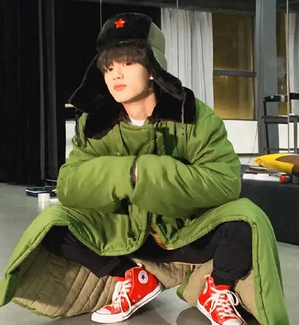 丁程鑫请弟弟吃饭,聊天记录透露过程太搞笑:还是丁哥套路深呀