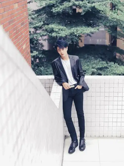 大长腿李汶翰有