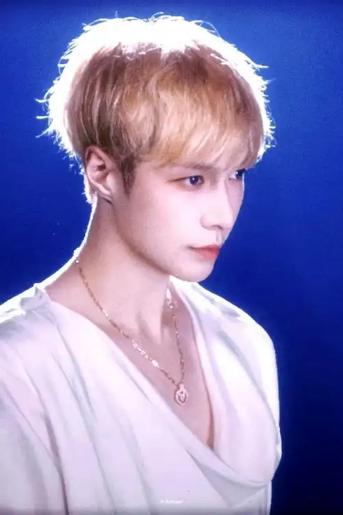 张艺兴[超话]##原创音乐制作人张艺兴##张艺兴