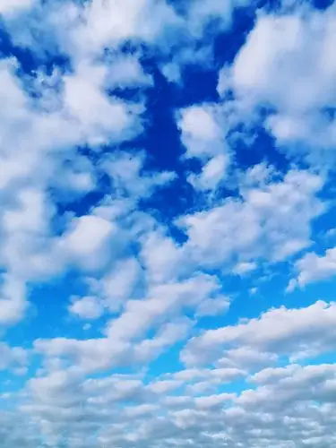 蓝天白云 可以下载做背景图片