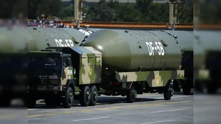 50万平方公里指哪打哪!数百吨巨无霸仅中俄有,东风导弹如虎添翼