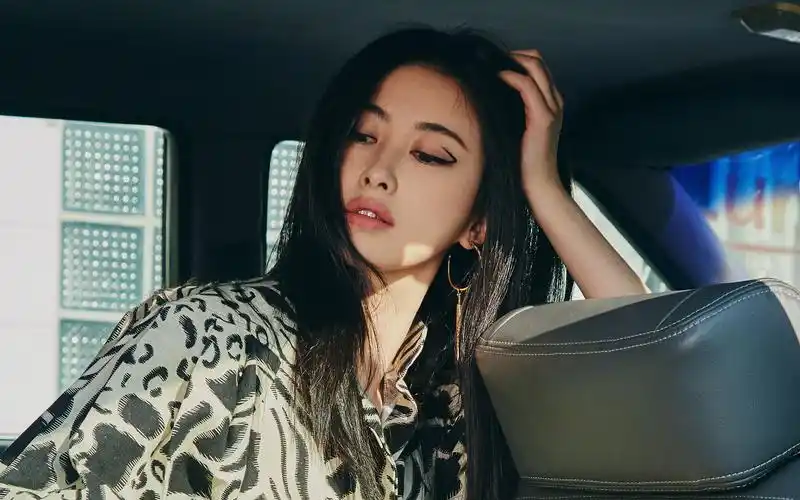 朱珠性感高腰短裤桌面壁纸高清大图预览1920x1200_大陆明星下载_美桌