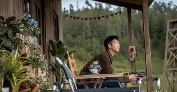 就像苍山洱海的景色与美人相得益彰,刘亦菲,吴倩,胡冰卿,董晴,范帅琦