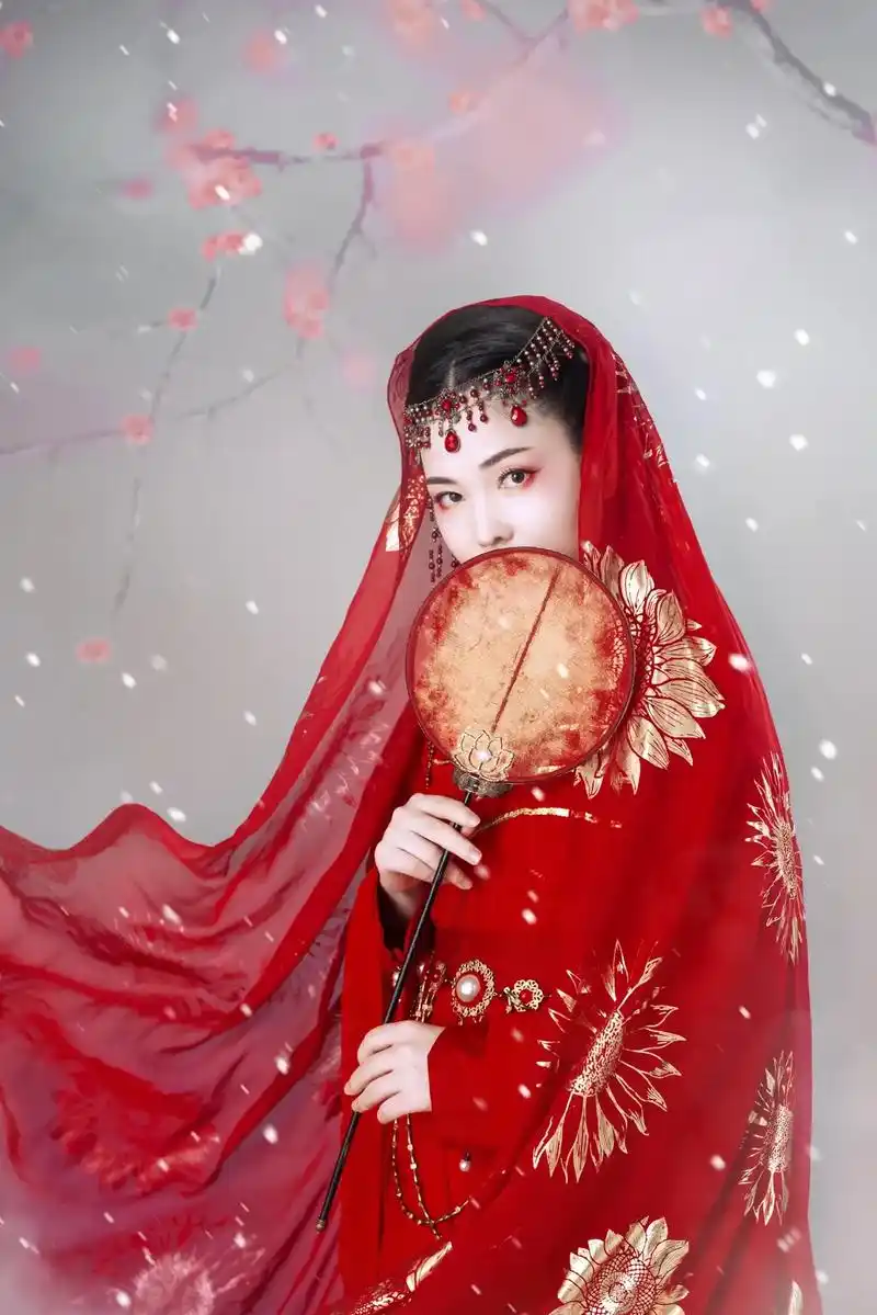 红衣古装 #盘子女人坊 #古风 - 抖音