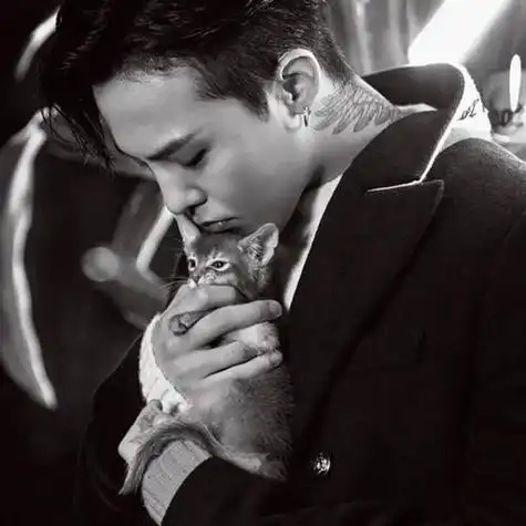 权志龙帅气超酷头像