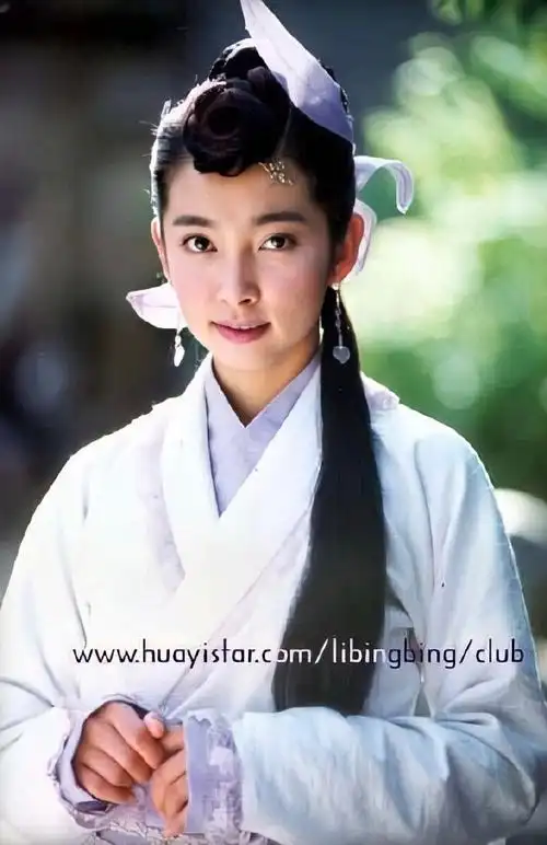 少年张三丰[超话]##李冰冰##秦思容# 容容. 来自大老师的泡沫 - 尾