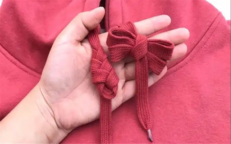 今年最流行的卫衣绳子打结法,新颖又个性,方法简单,不学可亏了_哔哩