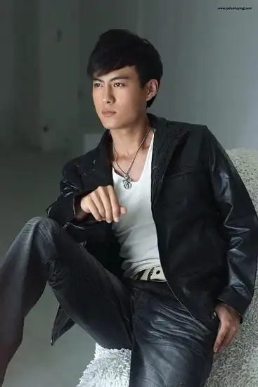 王骏毅颠覆形象 实现从青蛙王子到实力派的蜕变