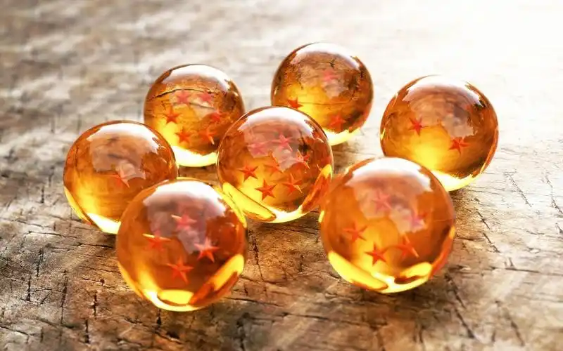 透明玻璃球唯美静物高清图片桌面壁纸