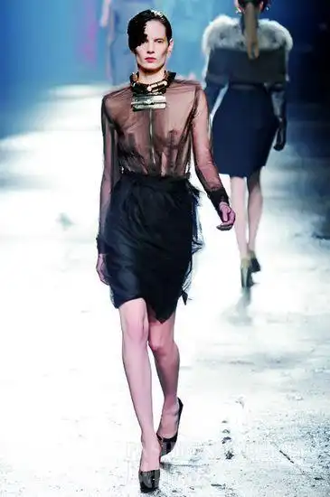 时尚达人 透视薄纱来解放!(图) 第2页 - 时尚服饰 - 中国服装网