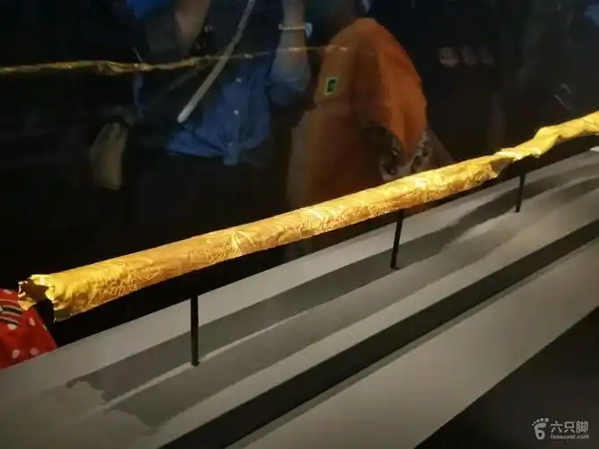 黄金权杖浏览[3]下载图片纬度:31° 00 13.82" n, 经度:104° 13 3.