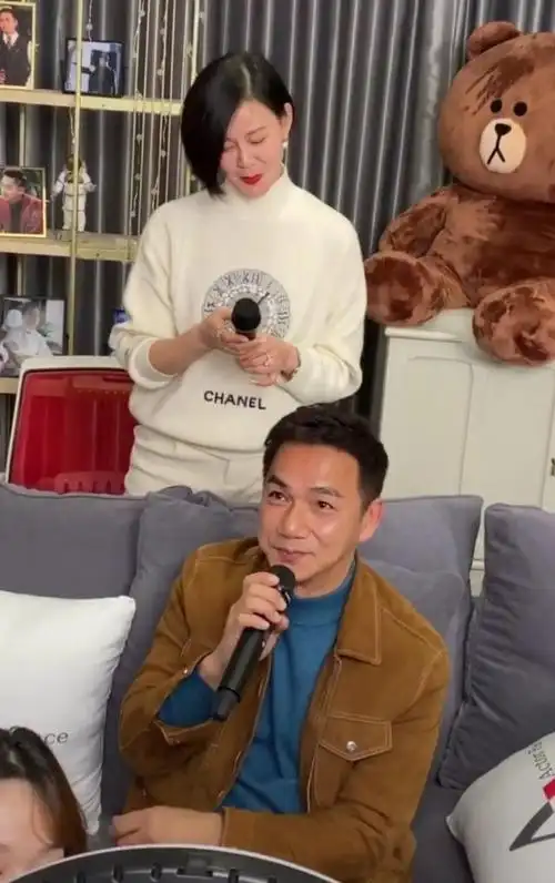 据了解,当天骆达华一家人在网络上直播,在直播期间,骆达华的妻子卢燕