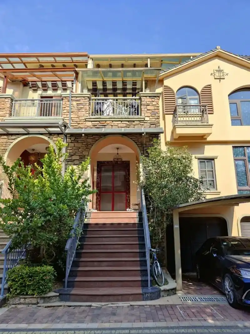 降价50万!降价50万! 凯旋城一期别墅急售!