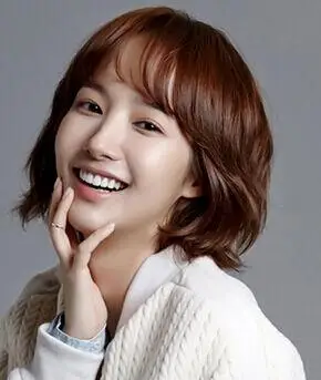 短发烫发发型图片 中短发烫发发型小卷