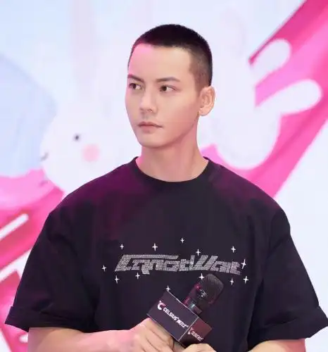 寸头有几种,2021年最火短发男士寸头不挑脸型 - 影豆快讯 - 影豆网