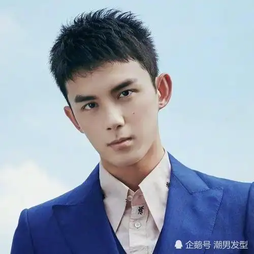 00后的你理发只会两边铲短20款时尚男生发型参考