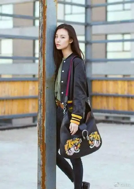 看倪妮的穿搭总有惊喜3套不同的组合技巧不夸张适合日常通勤