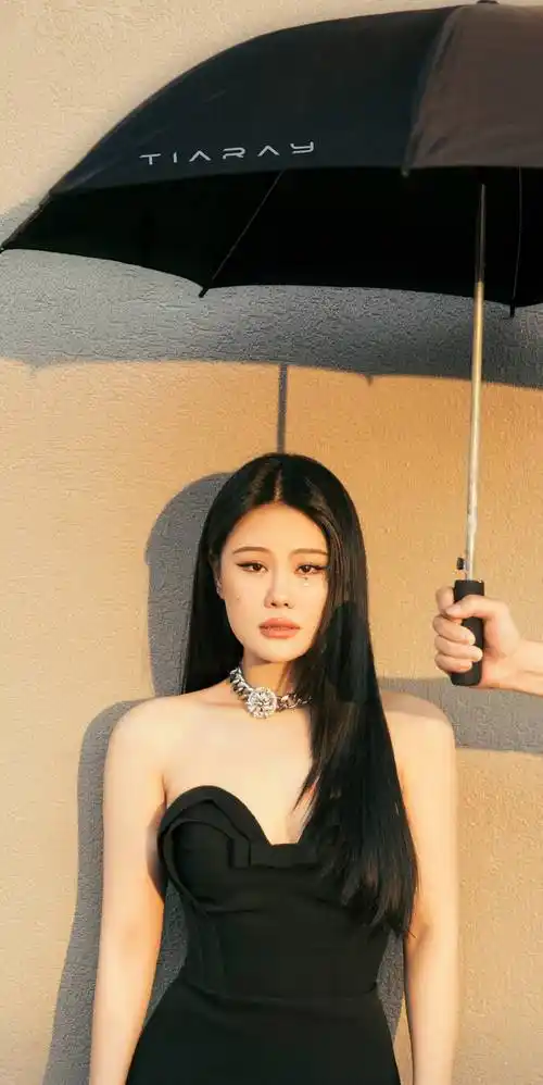 2021搜狐时尚盛典年度音乐人提名袁娅维