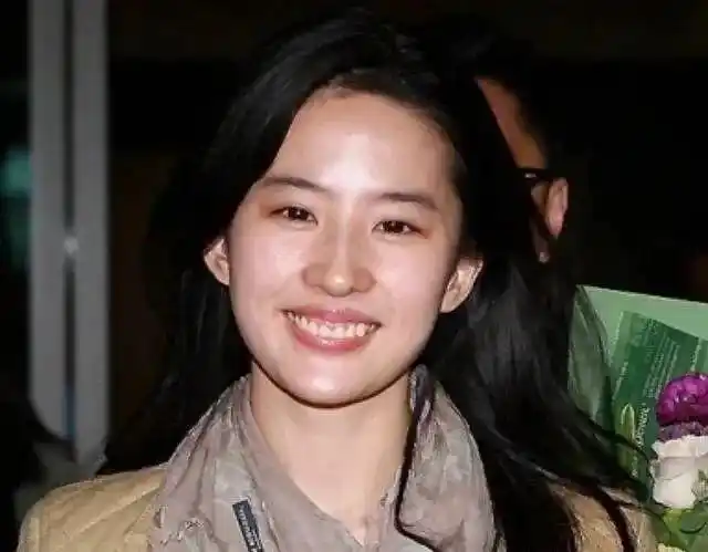 明星素颜大合集,你能认出几个?全靠实力扛镜