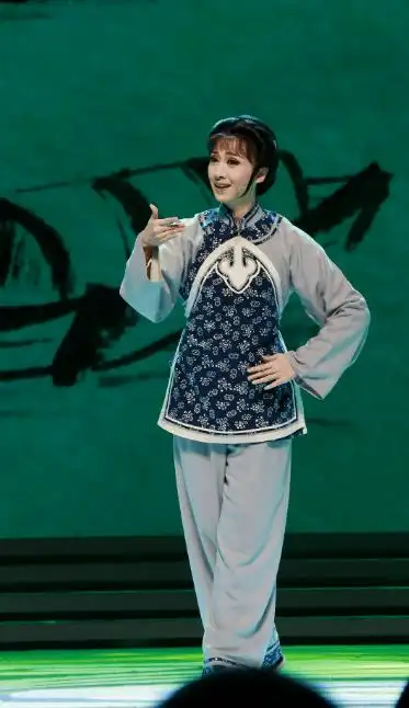 袅袅迪音——记上越袁派花旦陈慧迪_越剧