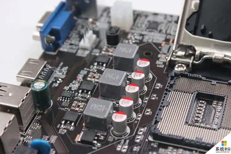 在电脑中:当主板插入atx电源插头后,主板接受到电源后加载svsb.