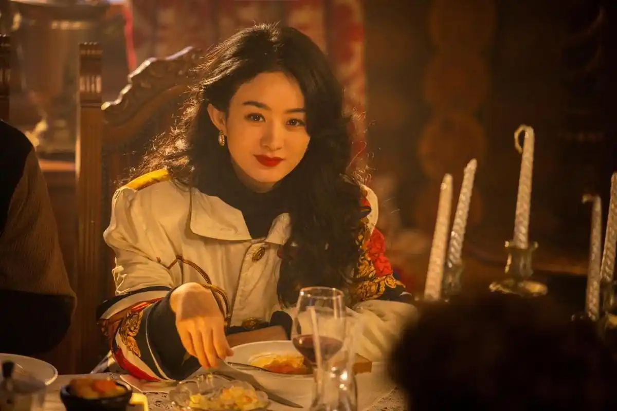 《风吹半夏》:"土妹"变"款姐",赵丽颖新剧演技造型双出圈