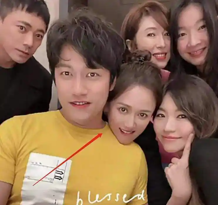 艾伦凭什么博得陈乔恩欢心?看完他的家庭条件后,网友:早点嫁吧