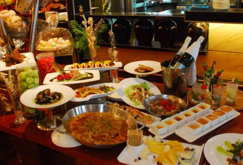 2019豪华年夜饭图片 年度最昂贵的年夜饭大餐场面图