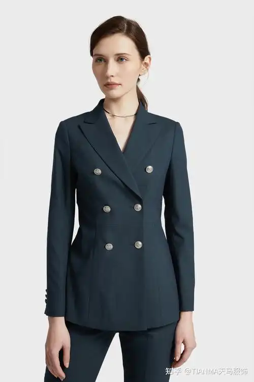 女生穿西装可以有多帅? - 知乎