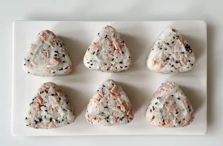 原创巨好吃的日式照烧饭团颜值高有格调