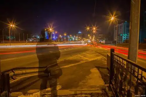 微风不燥,夜色不凉;一个人,也挺好